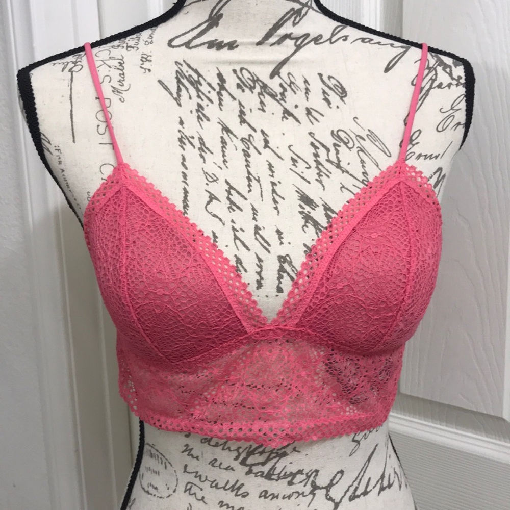Victoria’s Secret VS Coral Pink Crochet Lace Padded Longline Bralette M